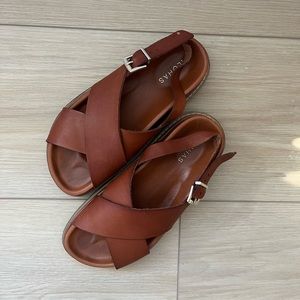 Aloha Chunky Leather Sandal
